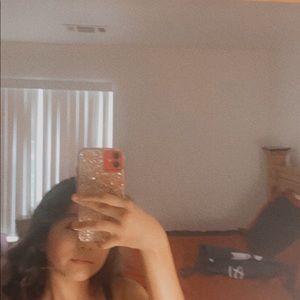 Meet your Posher, Mia